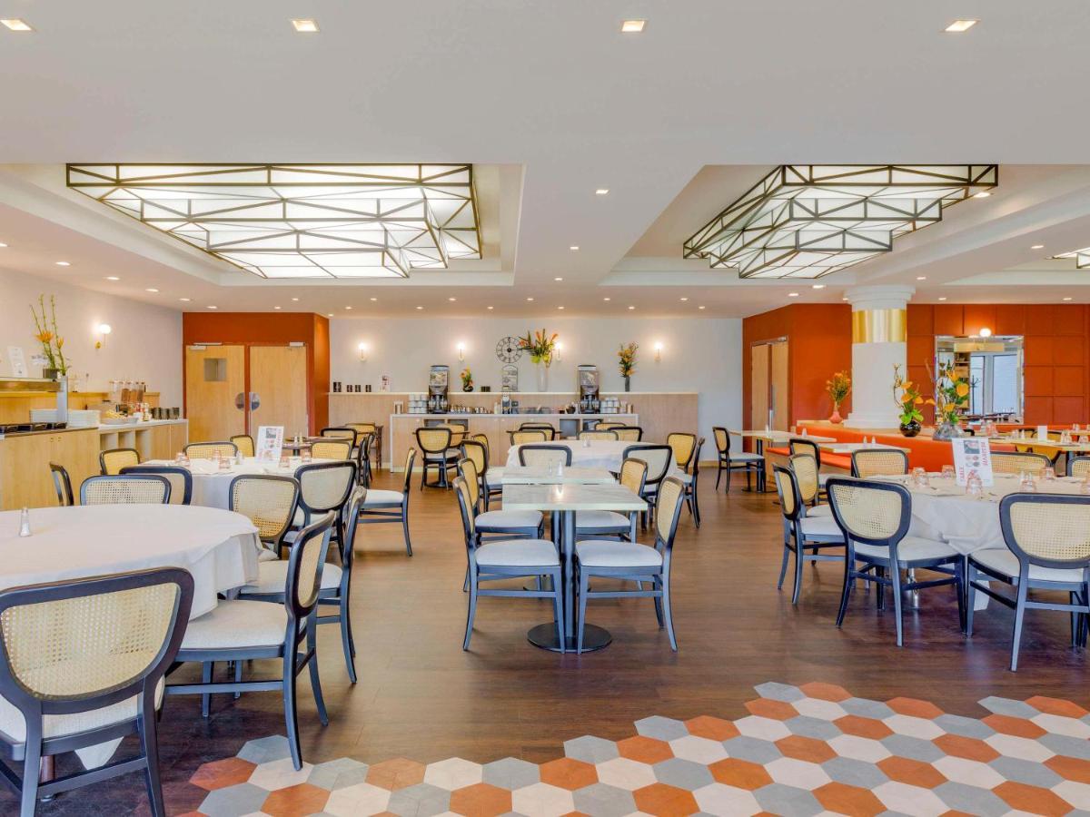 Mercure Lyon Est Hotel 4*