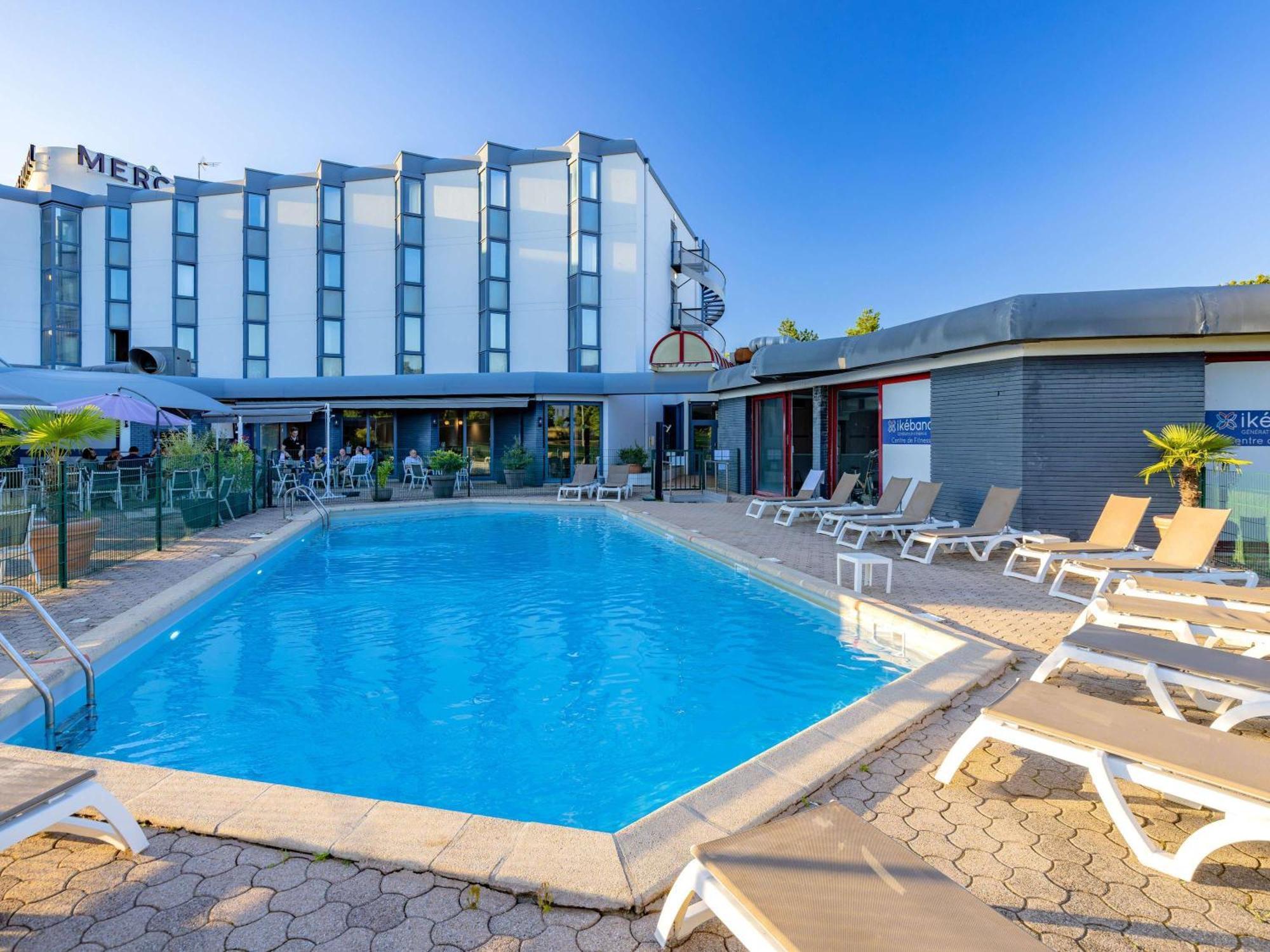 Mercure Lyon Est Hotel 4*