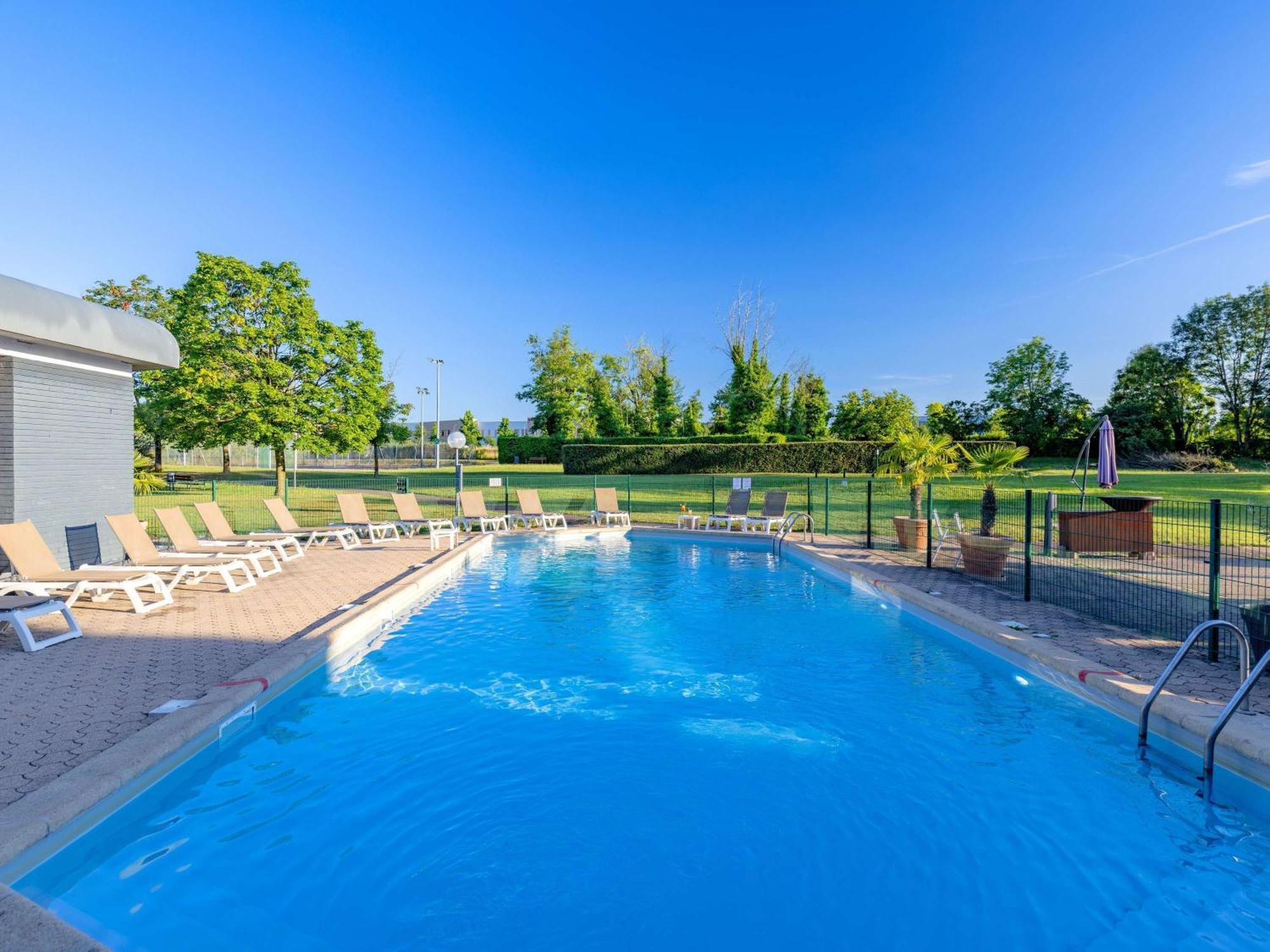 Mercure Lyon Est 4*